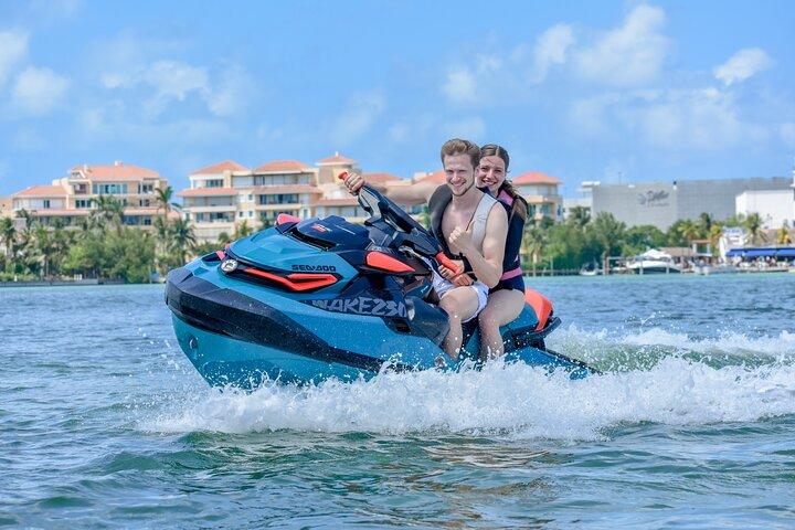Jetskiudlejning i Cancun