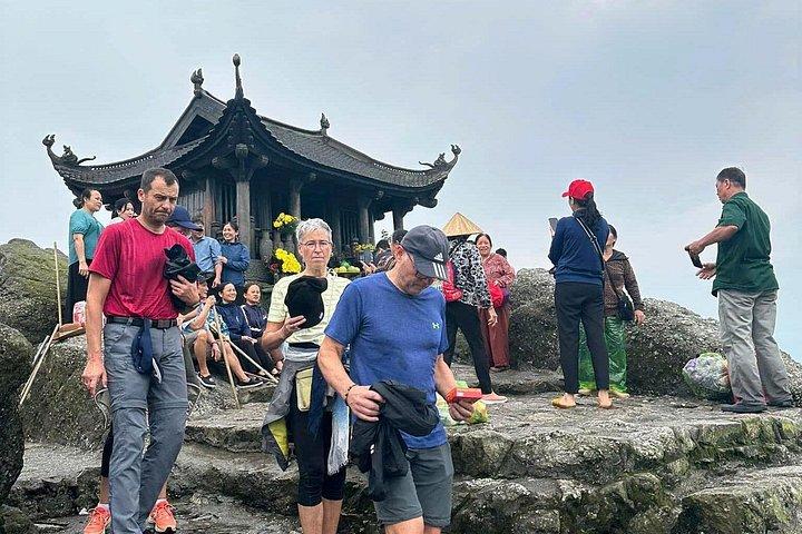 ハノイ:イエンツーマウンテンプライベートツアーの精神探検