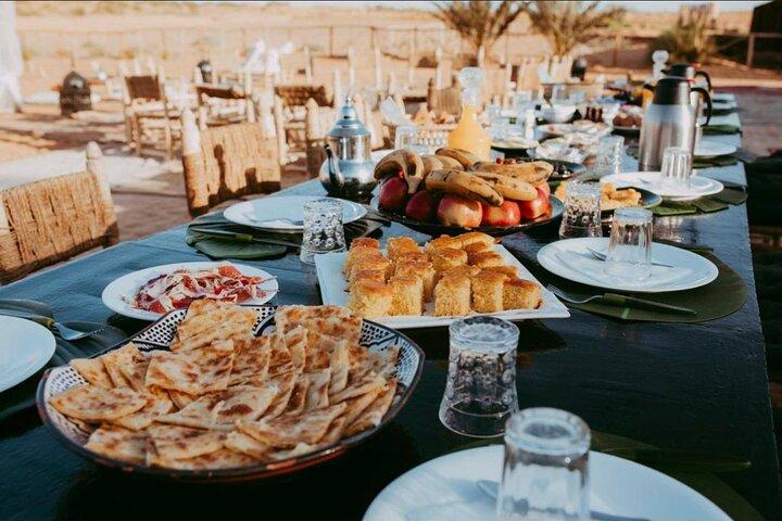 Luxe Desert Camp ervaring met Camel Ride & Private Tent