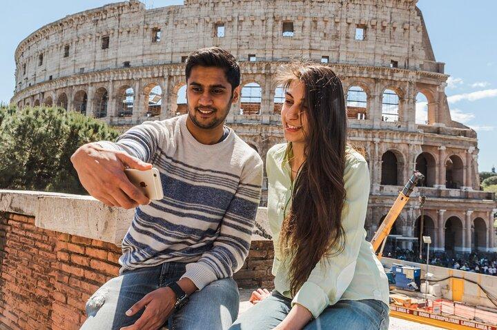 Rome Private Custom Tour com um local, destaques e gemas escondidas
