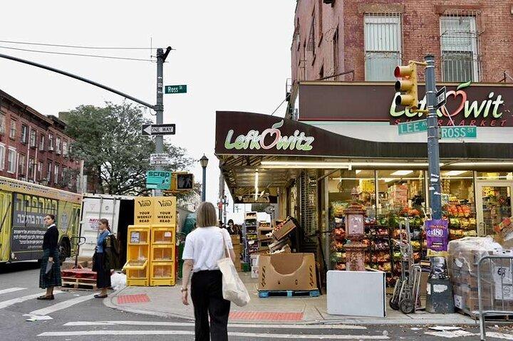 Hassidic Williamsburg : A Self-Guided Audio Tour in Brooklyn
