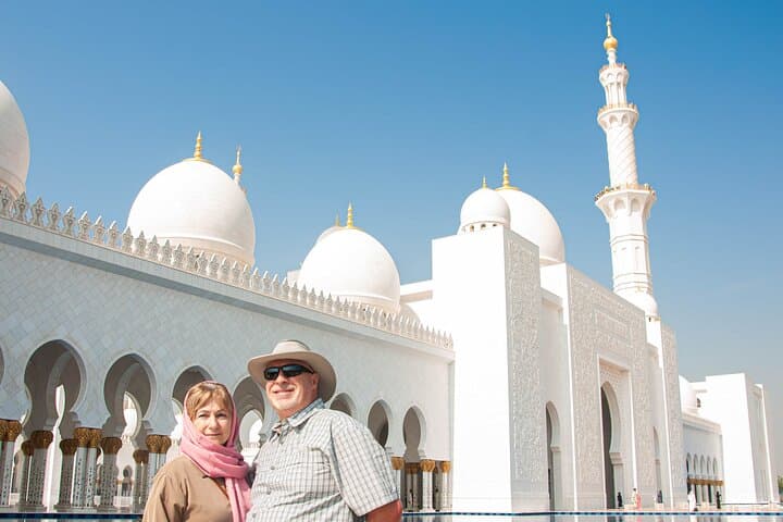 Abu Dhabi Cultural Tour: Mosque, Louvre & Lunch from Dubai