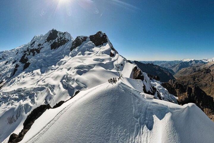 Nevado Mateo Volledige dag klimmen in Huascarán Nationaal Park