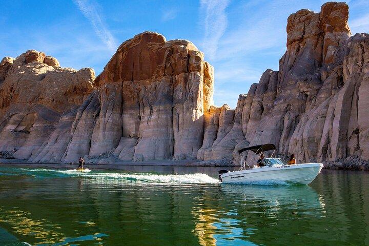Lake Powell Powerboat Rental Explore at Your Own Pace