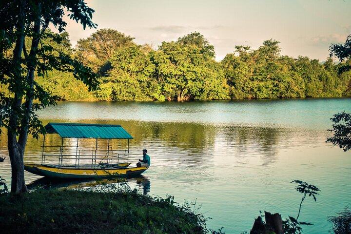 Anuradhapura Guided Day Tour of Ancient Ruins from Colombo