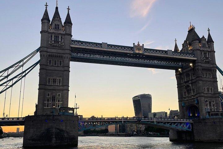 London Airport Layover Tours af Pro Private Guide i London Taxi
