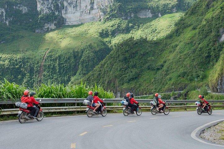 Ha Giang Loop Ultimate Tour de 2 Dias com Easy Rider Local
