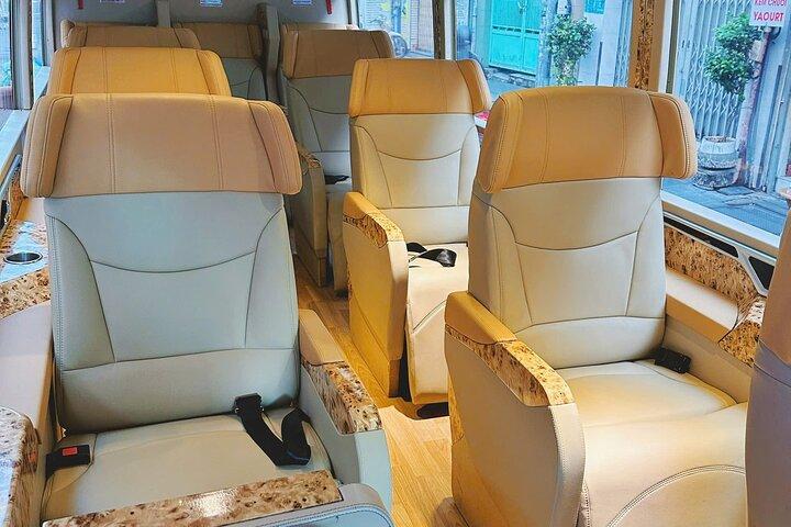 Cu Chi Tunnels Tour Halve dag optionele VIP Limousine