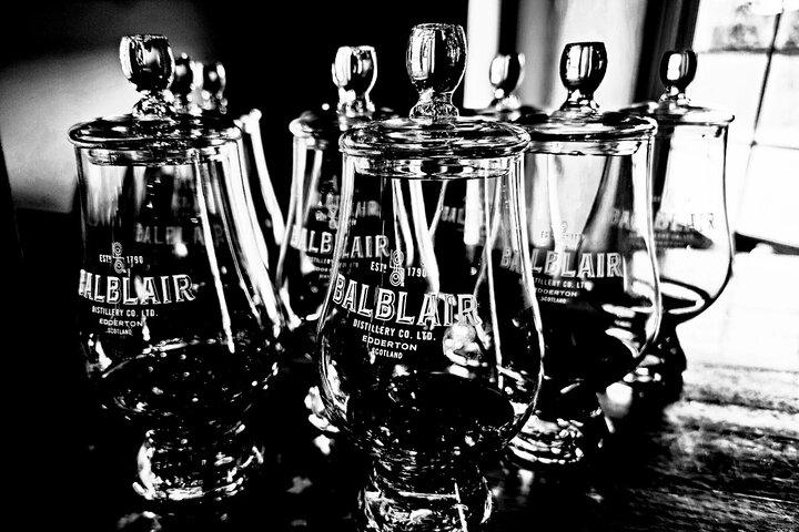 Craigs Deluxe Whiskey Tour Kusttrip vanuit de haven van Invergordon