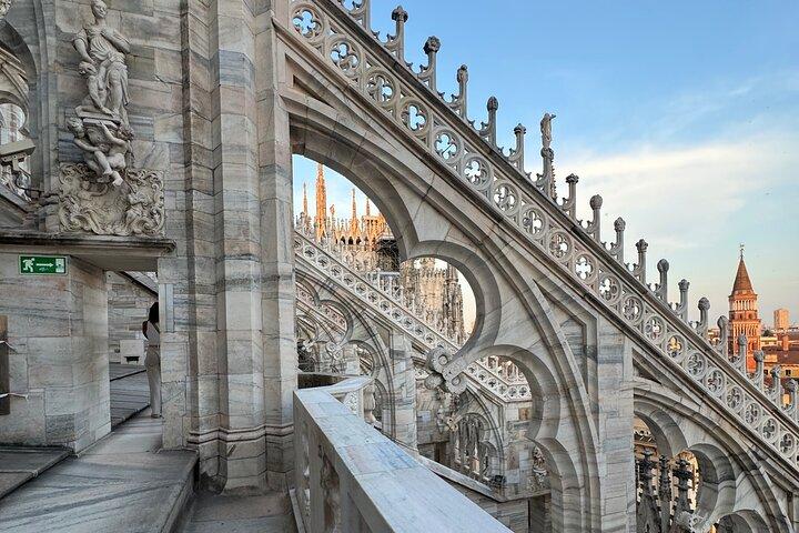 Mailänder Dom und Zugang zum Dach mit Audioguide App