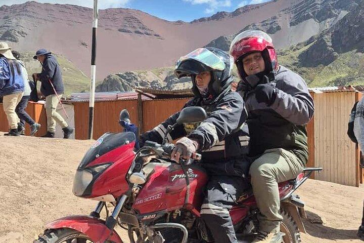 Montagna Arcobaleno con Moto senza escursioni