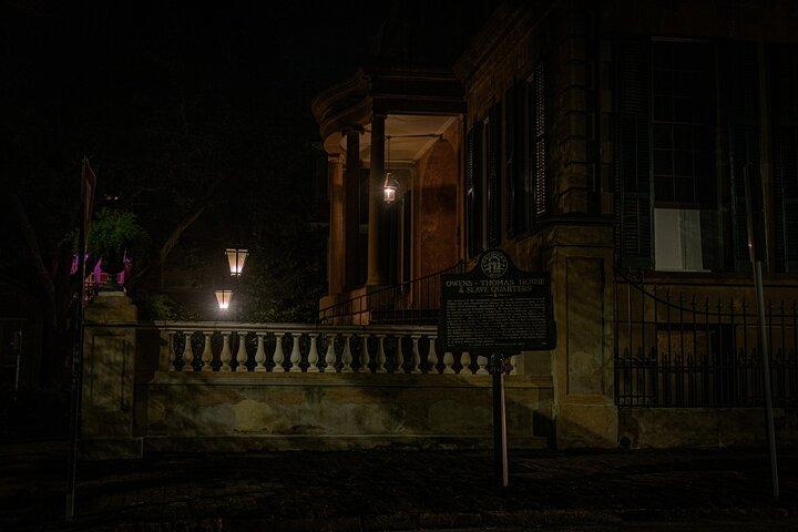 Sinister Sins & Shadows: Un Savannah Ghost Tour