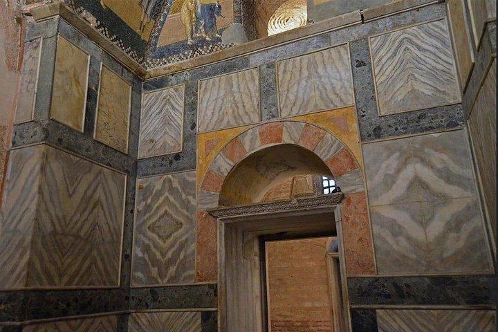 Chora Mosque and Balat Walking Tour with Sunset Cruise