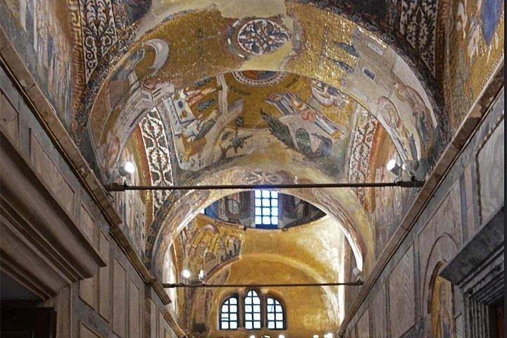 Chora Mosque and Balat Walking Tour with Sunset Cruise
