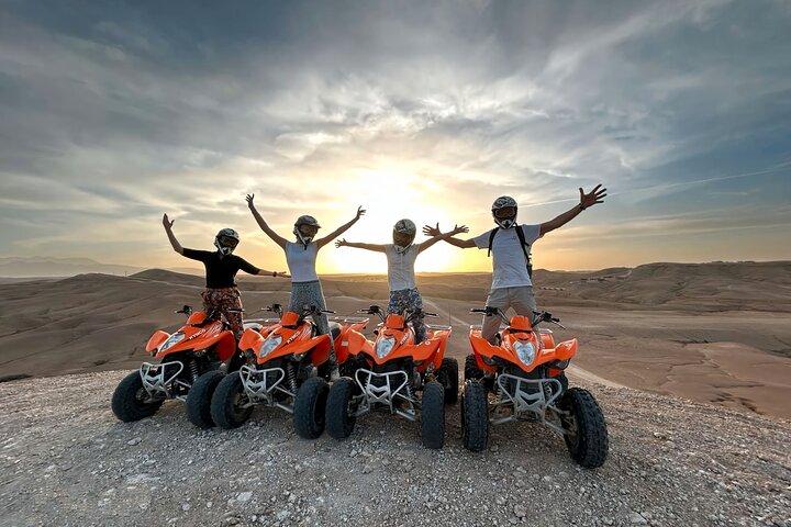 Marrakech : Agafay Desert Quad & Camel Ride met dinershow