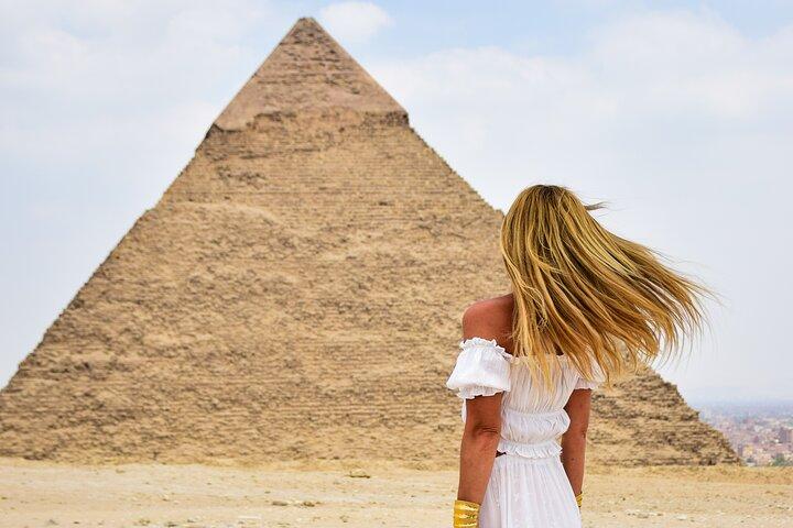 Fly to Cairo:Explore Pyramids & Optional Tutankhamun’s Mask Visit