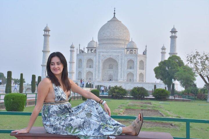 Von Delhi nach Taj Mahal Agra, Baby Taj & Agra Fort Tour