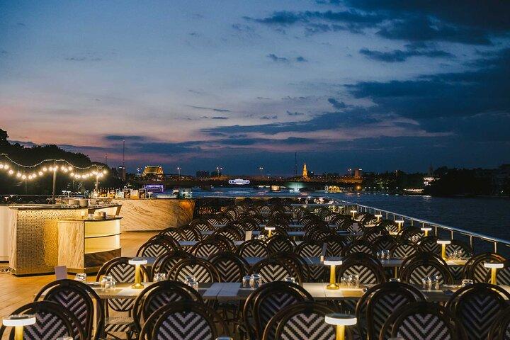 Noah Chao Phraya Sunset Cruise com buffet em Bangkok