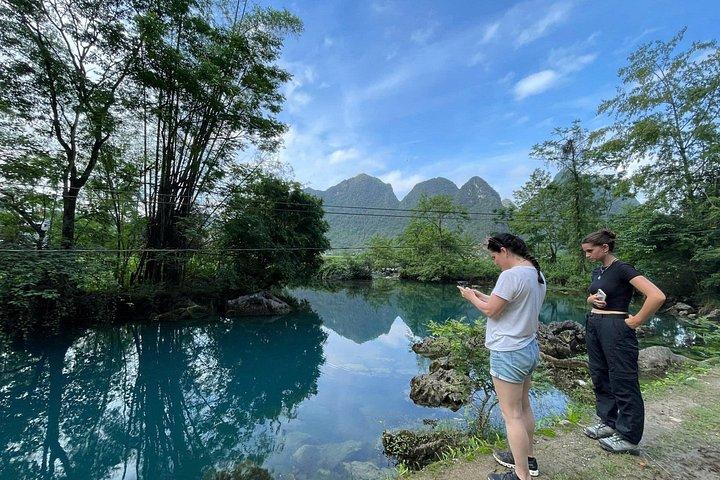 Cao Bang: Loop Tour 3 Days 2 Nights with Local Guide