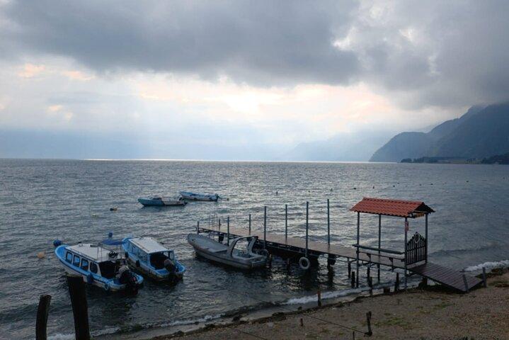 Tour privato di un giorno da Antigua al lago Atitlán