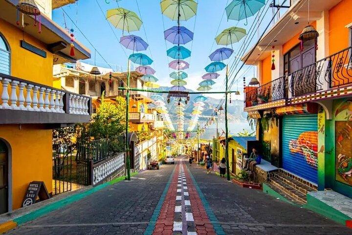 Tour privato di un giorno da Antigua al lago Atitlán
