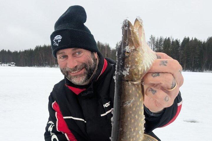 Pesca en moto de nieve y hielo : una introducción rápida (Privada)