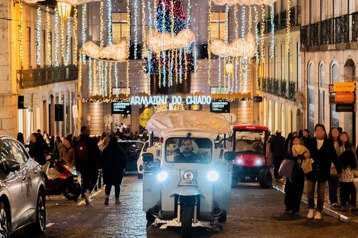 リスボンクリスマスイルミネーショントゥクトゥクツアー（現地ガイド付き）