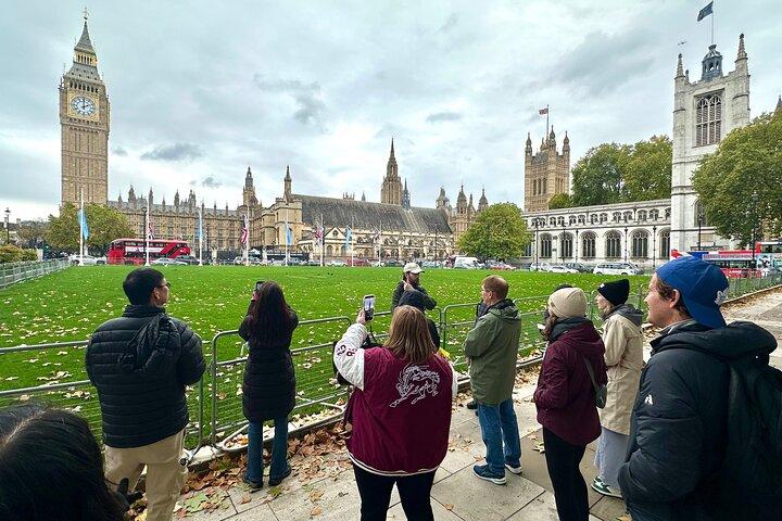 London Full Day Tour by Foot, Bus, Tube and Boat