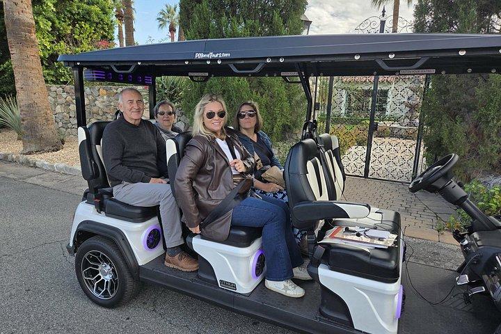 Explore Palm Springs Celebrity Homes in Style