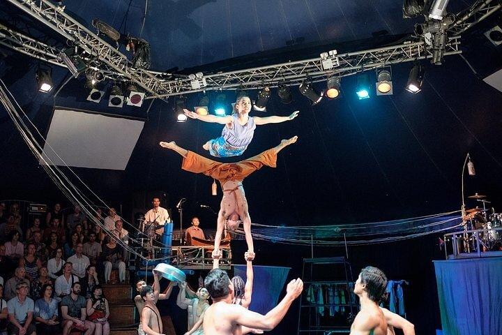 Phare, o circo cambojano com transferência em Siem Reap