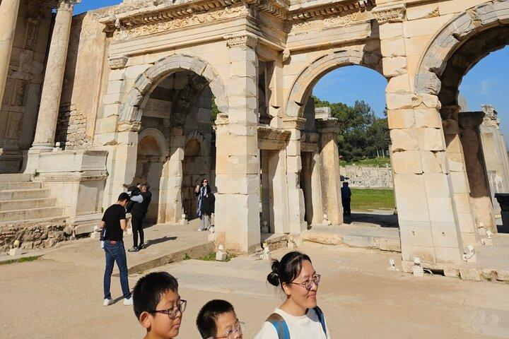 Ephesus Virgin Mary Day Trip from Istanbul with Flights