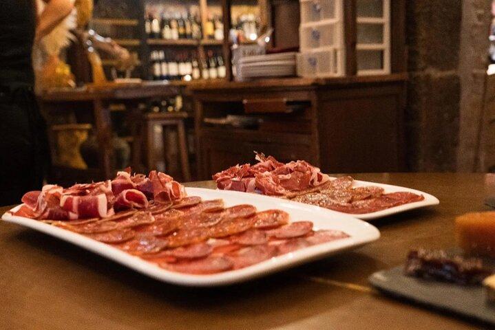 Taste of Barcelona Tapas gourmet e vino nel quartiere gotico