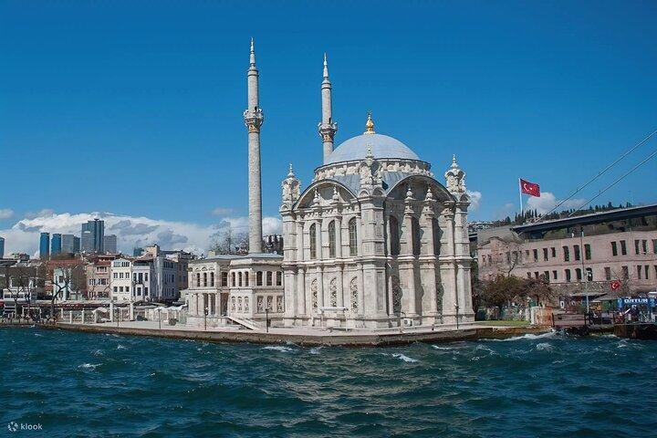 Istanbul Bosphorus Sunset Cruise Tour (Guided) + Tea/Coffee