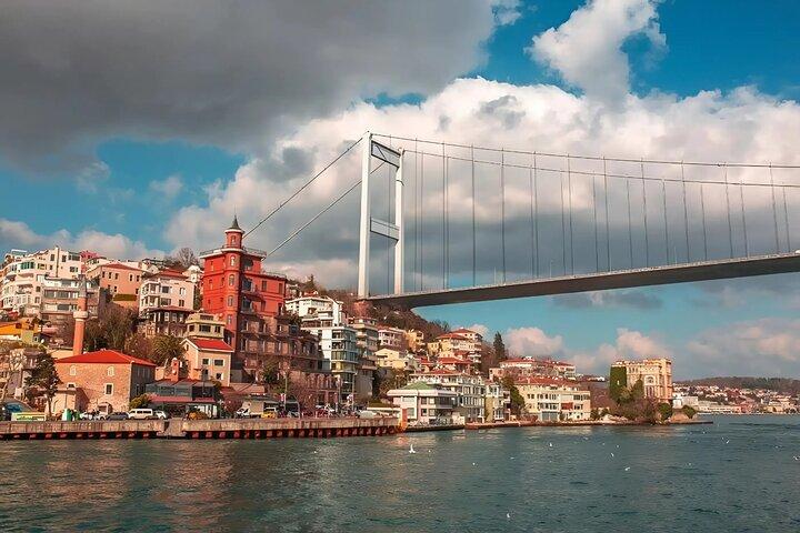 Istanbul Bosphorus Sunset Cruise Tour (Guided) + Tea/Coffee