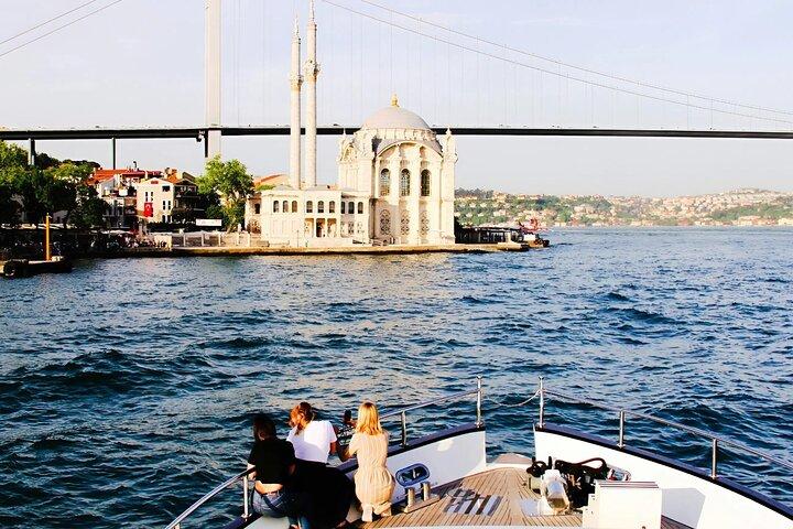 Istanbul Bosporen solnedgång kryssning (guidad)