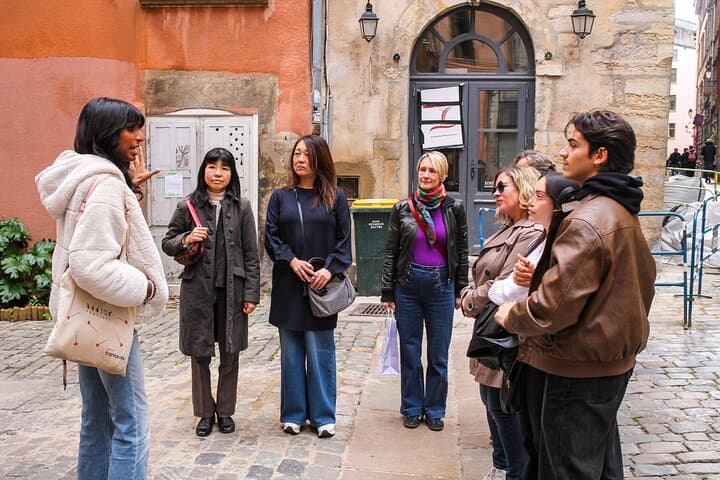 Lyon Old Town Food Tour with 5 French Delicacies & Fine Wine