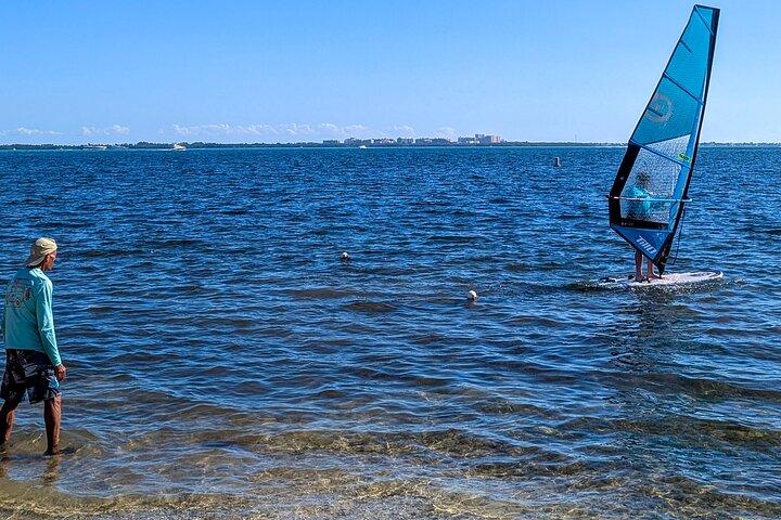 Hobie Beach Miamiのウィンドサーフィンアドベンチャー
