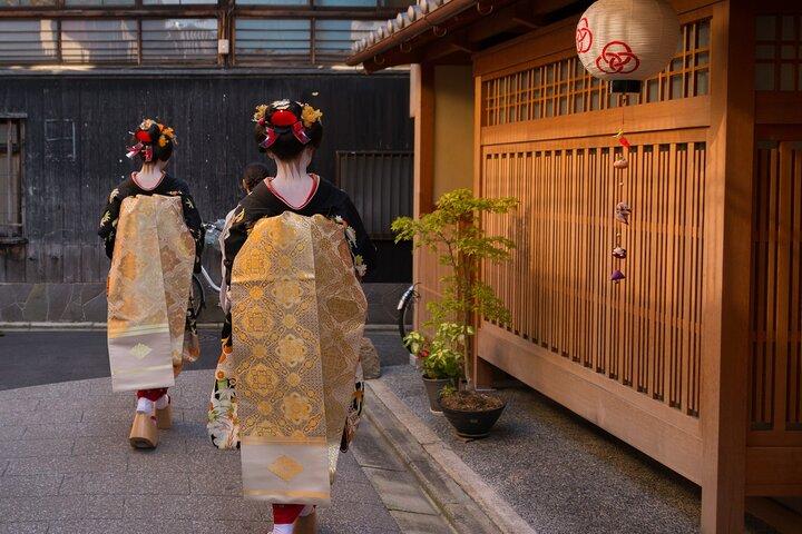 京都祇園ナイトウォーク：酒と穴場＆芸者街