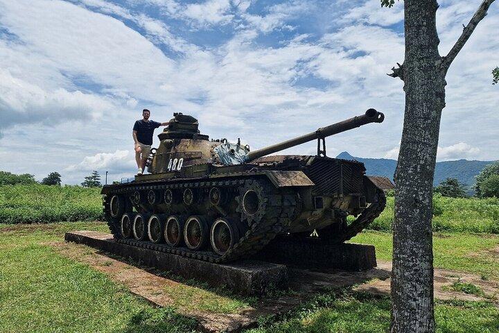 Hue to Vinh Moc Tunnels e Khe Sanh Vietnam War DMZ Experience