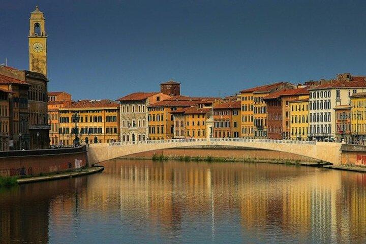 Dal porto di La Spezia tour tra Pisa, Lucca e i sapori di casa
