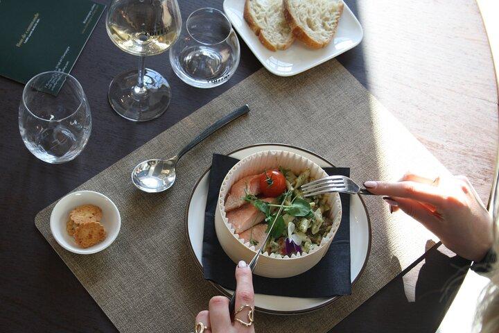 ランスまたはエペルネー : ヴーヴ・クリコー家全日栽培＆ランチ