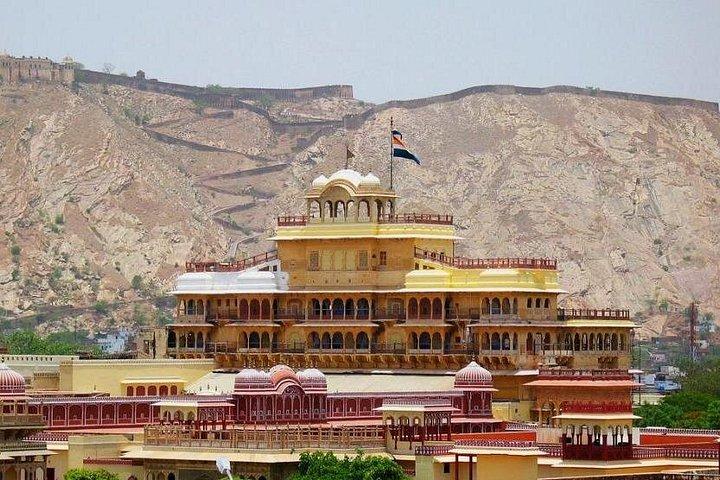 All-Inclusive Private Jaipur Day Trip from Delhi