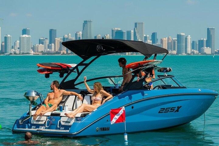 Wakeboard à Miami 3 à 6 heures Miami Location de bateau