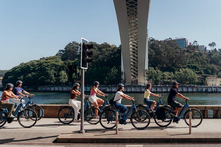 Porto: 3-timmars Old Town & Riverside Bike Tour - Guidad upplevelse