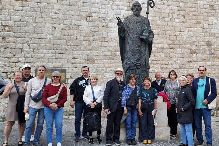Bari Old Town Tour with Orecchiette and Dessert Class