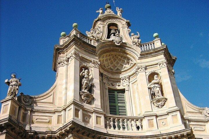 Catania Walking Tour: Udforsk de bedste seværdigheder og skjulte perler