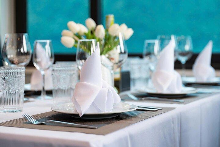 Halong 1 giorno con crociera premium, pasto a buffet, festa al tramonto
