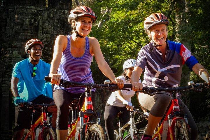 Siem Reap: Bike the Angkor Temples - Full-Day 30km Tour