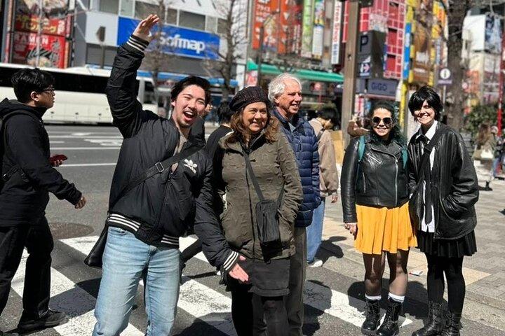 Tokyo Private Walking Tour – Ueno, Ameyoko & Kanda