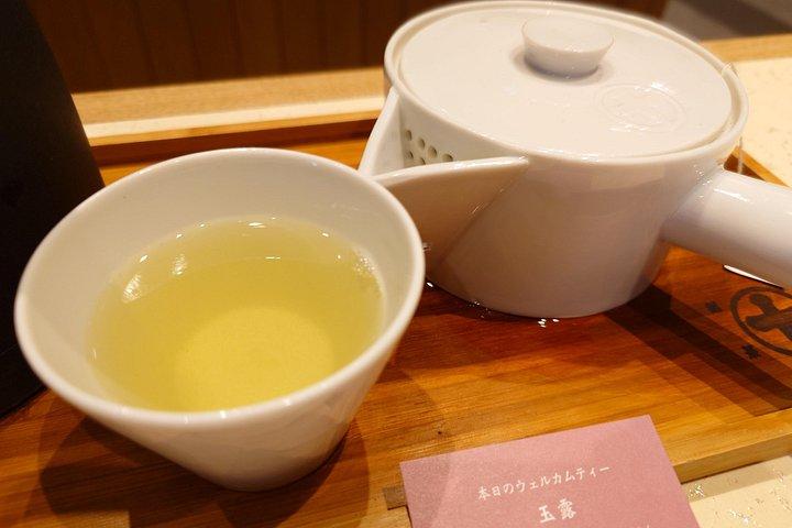 銀座スイーツツアー抹茶パフェと和日本語